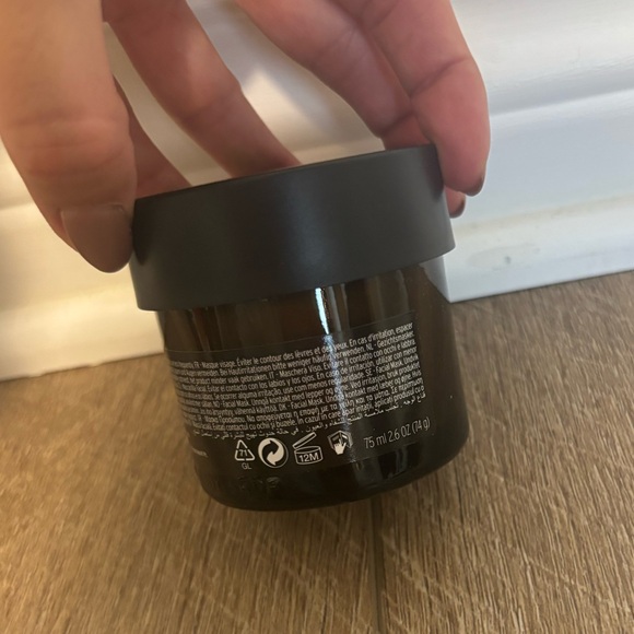 Body Shop Face Mask - Picture 2 of 2